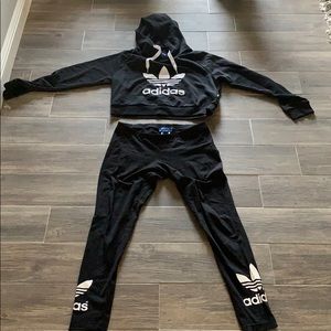Crop hoodie and matching leggings